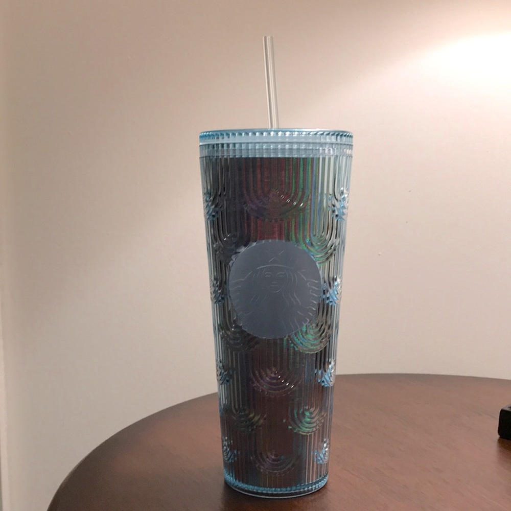 ***NEW STARBUCKS Iridescent 24oz Cold Tumbler***
